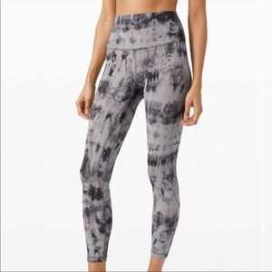 Lululemon Align II Game Day Chrome 25 inch Size 8